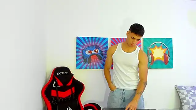 Snapshot of Thomas_walker14 chatting on 02-24-26, 12:58 Thomas walker14 online show from 02-24-26, 12:58