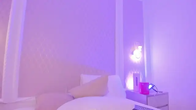 Snapshot of ariadna_boneville chatting on 06-11-26, 02:33 ariadna boneville online show from 06-11-26, 02:33