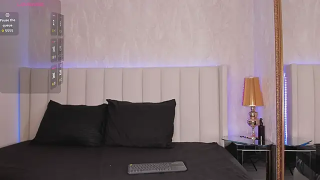 Snapshot of angelina_honey_ chatting on 02-26-26, 03:49 angelina honey online show from 02-26-26, 03:49