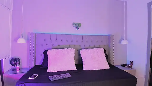 angelina honey  online show from 03-31-26, 03:52