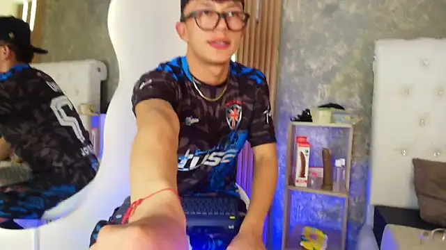 Dark Nico online show from 03-31-26, 03:52