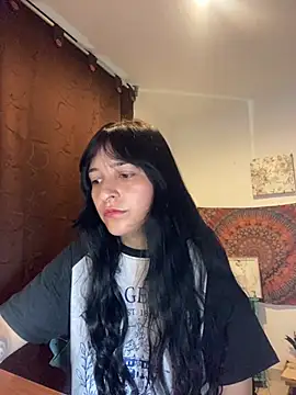 Snapshot of Abril_Thompson221 chatting on 06-27-26, 12:04 Abril Thompson221 online show from 06-27-26, 12:04