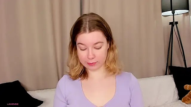 Snapshot of MaraaSwan chatting on 02-16-26, 10:50 MaraaSwan online show from 02-16-26, 10:50