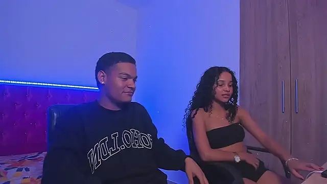 Snapshot of sky_honey chatting on 02-13-26, 03:13 sky honey online show from 02-13-26, 03:13