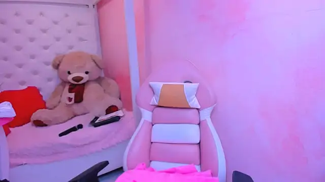 eimmy  skinny online show from 04-05-26, 03:26