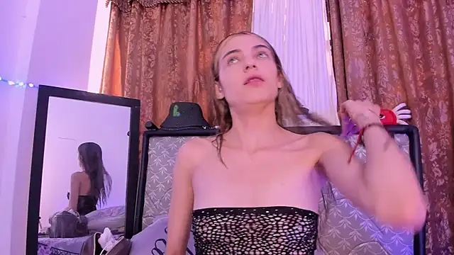 Sophie vega1 online show from 06-01-26, 06:53
