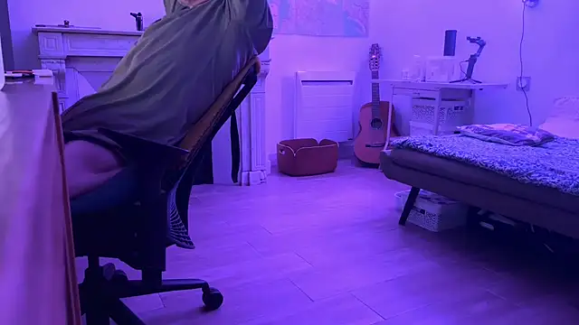 irohsako online show from 04-19-26, 10:23