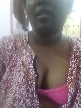 Snapshot of tamilkaviya431 chatting on 03-02-26, 04:58 tamilkaviya431 online show from 03-02-26, 04:58