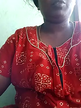 Snapshot of tamilkaviya431 chatting on 04-22-26, 01:52 tamilkaviya431 online show from 04-22-26, 01:52