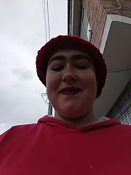 Snapshot of Freckless_ chatting on 04-24-26, 05:48 Freckless online show from 04-24-26, 05:48