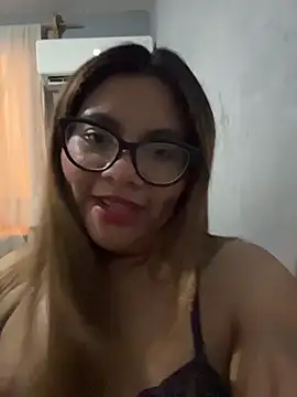 Snapshot of ludmila_x chatting on 03-03-26, 05:24 ludmila x online show from 03-03-26, 05:24