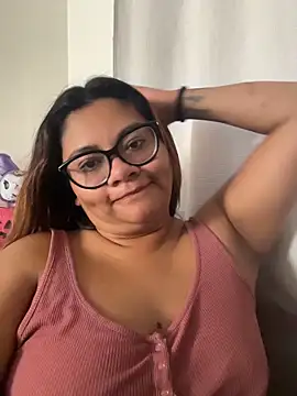 Snapshot of ludmila_x chatting on 06-21-26, 05:59 ludmila x online show from 06-21-26, 05:59