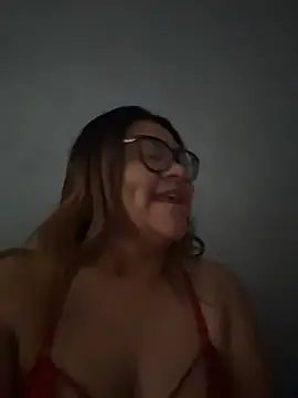 Snapshot of ludmila_x chatting on 07-15-26, 02:11 ludmila x online show from 07-15-26, 02:11
