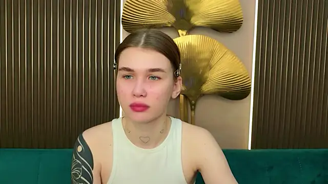 Snapshot of Hana_Watt chatting on 03-17-26, 08:50 Hana Watt online show from 03-17-26, 08:50