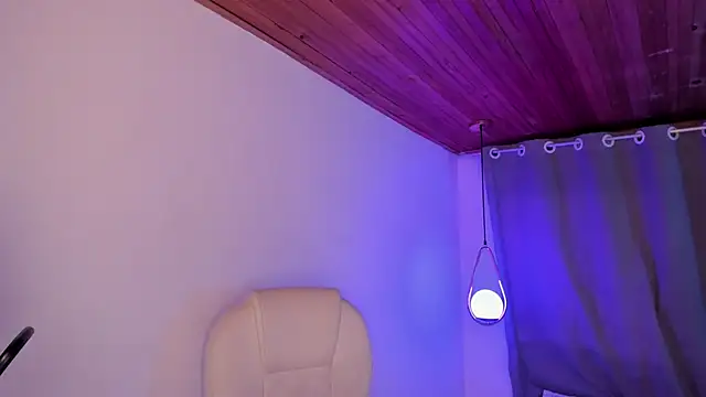 Irisbeel online show from 03-09-26, 05:11