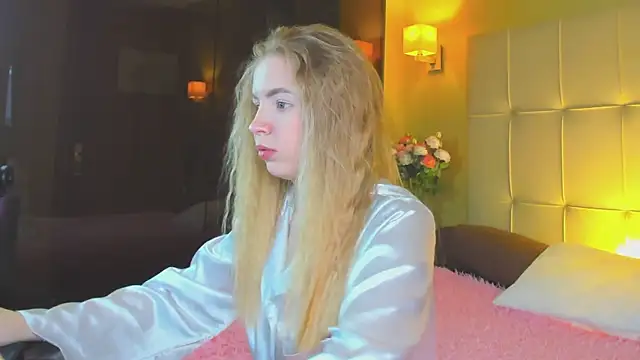 Linda  Bloom online show from 04-06-26, 01:03