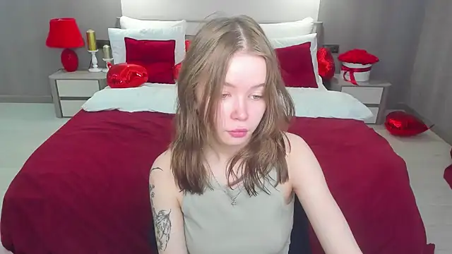 Snapshot of Violetta__Dreams chatting on 03-02-26, 11:17 Violetta Dreams online show from 03-02-26, 11:17