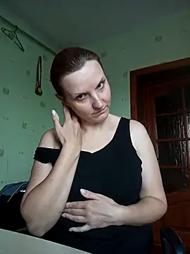 Snapshot of SusanGold9211 chatting on 03-02-26, 09:38 SusanGold9211 online show from 03-02-26, 09:38