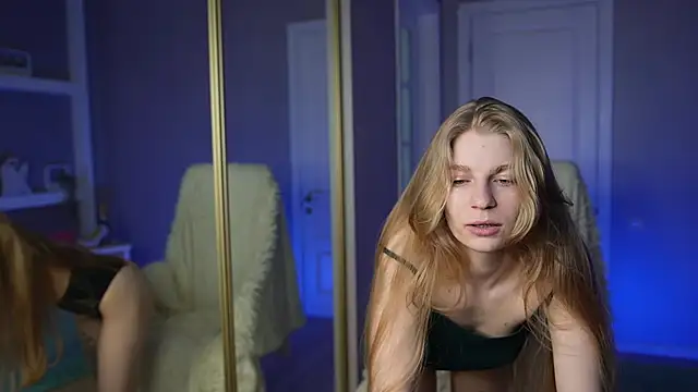 AlisMil online show from 02-28-26, 09:54