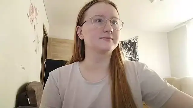 AnikaLipps online show from 05-04-26, 01:18