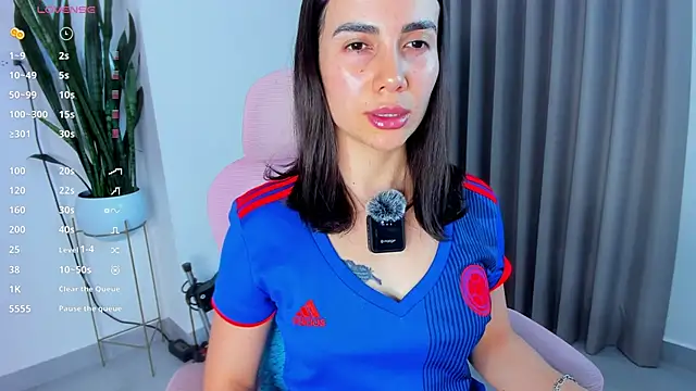 Snapshot of sara_ospina22 chatting on 06-11-26, 09:35 sara ospina22 online show from 06-11-26, 09:35