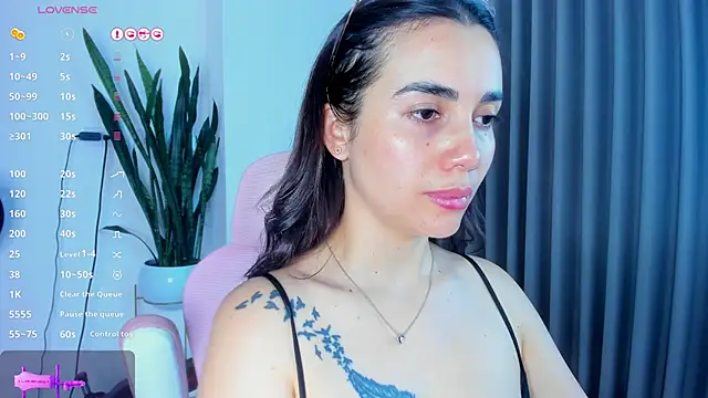 Snapshot of sara_ospina22 chatting on 06-27-26, 12:55 sara ospina22 online show from 06-27-26, 12:55