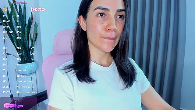 Snapshot of sara_ospina22 chatting on 07-10-26, 03:58 sara ospina22 online show from 07-10-26, 03:58