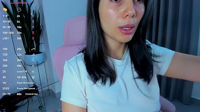 Snapshot of sara_ospina22 chatting on 07-30-26, 07:13 sara ospina22 online show from 07-30-26, 07:13