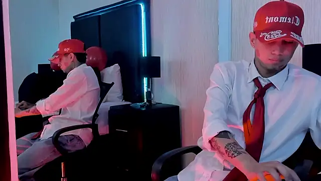 Snapshot of JoshBeech chatting on 02-14-26, 12:57 JoshBeech online show from 02-14-26, 12:57