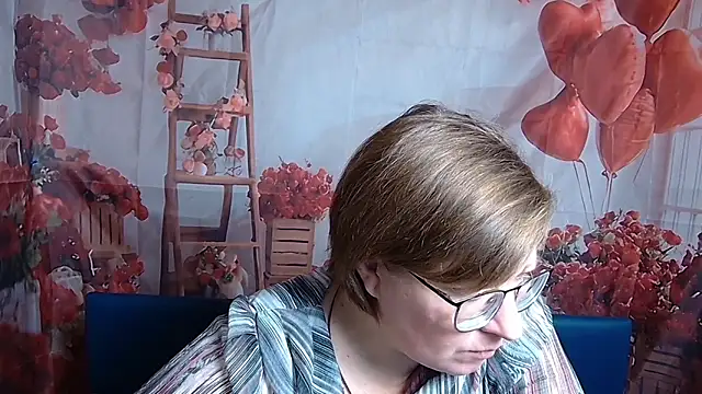 Snapshot of RadaChudna chatting on 02-18-26, 06:09 RadaChudna online show from 02-18-26, 06:09