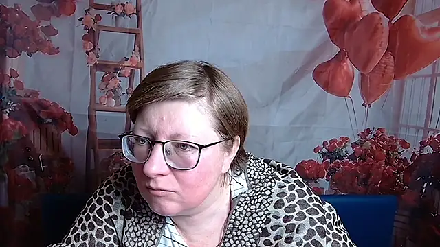 Snapshot of RadaChudna chatting on 02-19-26, 06:09 RadaChudna online show from 02-19-26, 06:09