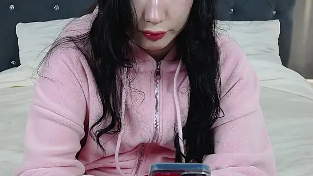 VikkyVonn online show from 03-09-26, 12:42