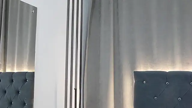 Snapshot of VikkyVonn chatting on 04-23-26, 11:09 VikkyVonn online show from 04-23-26, 11:09