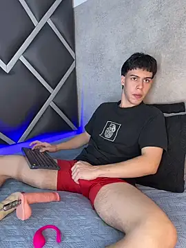 Snapshot of Lucian-greyy chatting on 02-17-26, 05:26 Lucian-greyy online show from 02-17-26, 05:26