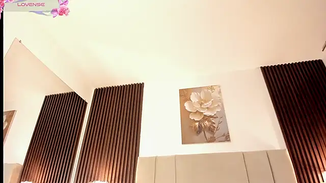  MiLa Dyva online show from 04-11-26, 05:06