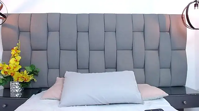 Snapshot of lunavarela chatting on 03-01-26, 12:51 lunavarela online show from 03-01-26, 12:51