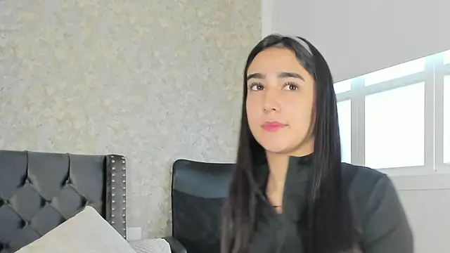 Snapshot of Anika_H chatting on 06-04-26, 12:33 Anika H online show from 06-04-26, 12:33
