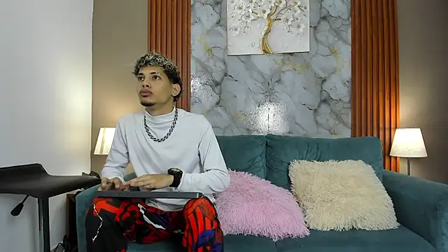 Snapshot of YOUNG_BOYS_HELL chatting on 03-01-26, 10:45 YOUNG BOYS HELL online show from 03-01-26, 10:45