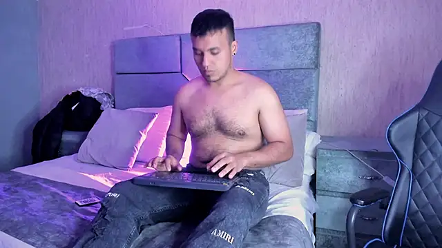 AronGarcia online show from 02-20-26, 08:09