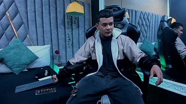 Snapshot of TylerGandi chatting on 02-24-26, 07:56 TylerGandi online show from 02-24-26, 07:56