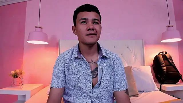 Snapshot of TylerGandi chatting on 03-01-26, 08:11 TylerGandi online show from 03-01-26, 08:11