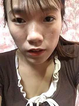 Snapshot of Sukem-mut chatting on 02-21-26, 06:36 Sukem-mut online show from 02-21-26, 06:36