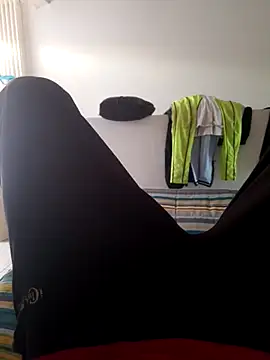 Snapshot of isuru_lakshan chatting on 02-23-26, 04:26 isuru lakshan online show from 02-23-26, 04:26