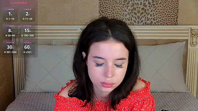 Snapshot of LanaLedger chatting on 06-15-26, 10:50 LanaLedger online show from 06-15-26, 10:50