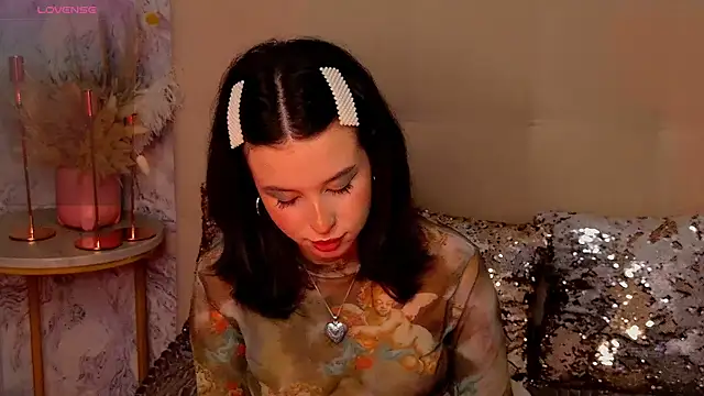 Snapshot of LanaLedger chatting on 07-28-26, 02:13 LanaLedger online show from 07-28-26, 02:13