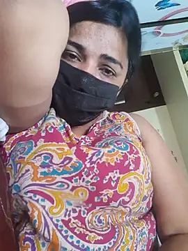 Tamil Luckly girl online show from 04-13-26, 10:21