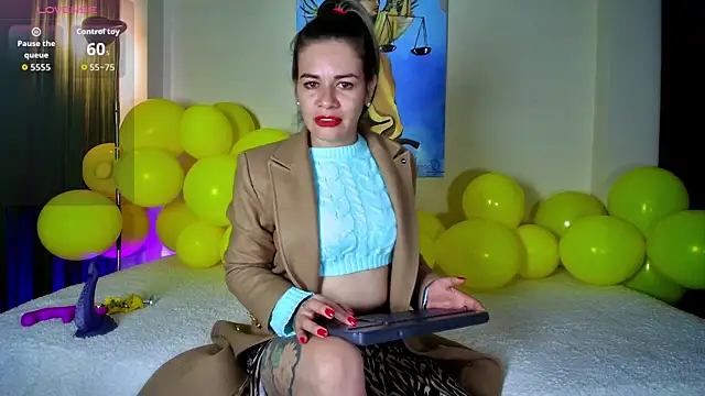 oriana thomson01 online show from 05-16-26, 04:20