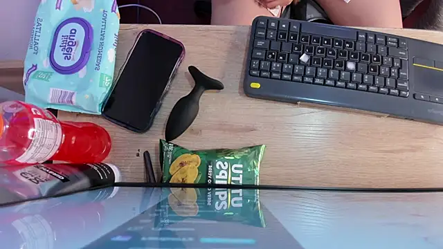 Snapshot of BarbieHannaB_ chatting on 03-04-26, 07:20 BarbieHannaB online show from 03-04-26, 07:20