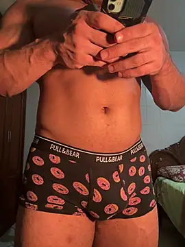 Valentinacouple online show from 06-04-26, 05:35
