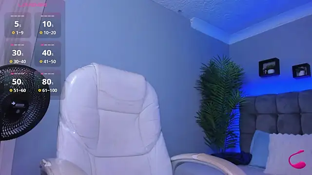 Snapshot of Ari_coopeer chatting on 02-21-26, 04:13 Ari coopeer online show from 02-21-26, 04:13